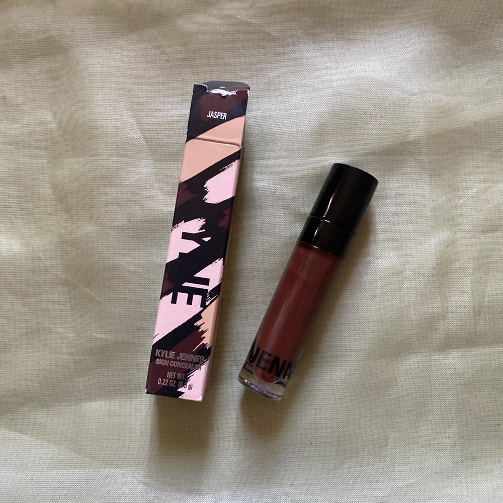 kylie jenner skin concealer